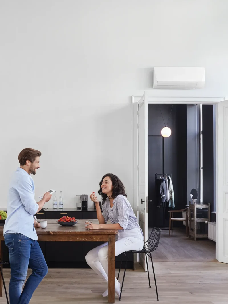 Klimatska naprava Daikin Comfora v prostoru